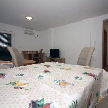 Apartament Seafront Tisno Id 865
